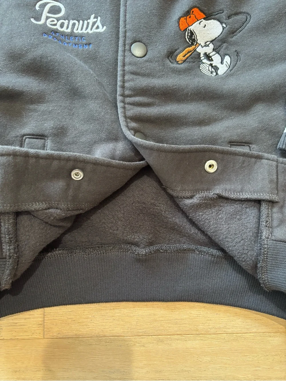 H&M kid black and grey snoopy bomber jacket, US 3/4T